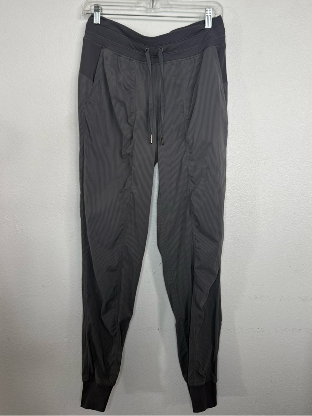 Lululemon Dance Studio Jogger
Titanium